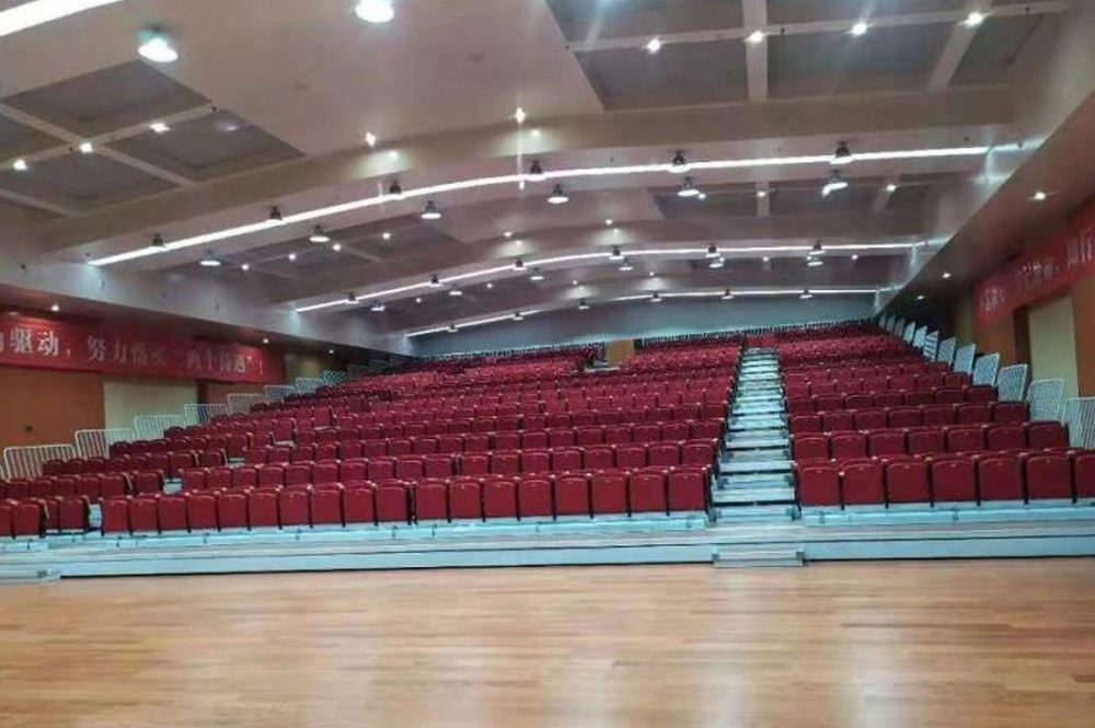 Stadium seating arrangement
